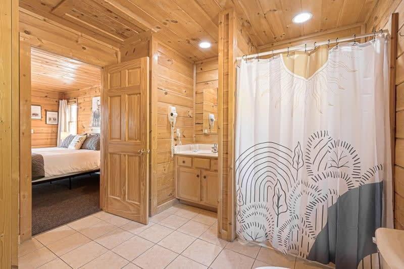 Movie Theater Hot Tub View Mountain Escape Villa Gatlinburg Eksteriør bilde